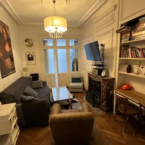 Appartement La Petite Place De La Porte D'arras, Lille
